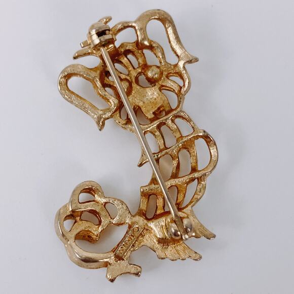VTG Signed Avon Dog Brooch Figural 1960s Mid Century Gold Tone Animal Pet Pin - Picture 6 of 8